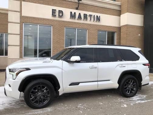 2023 Toyota Sequoia Platinum