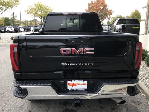 2024 GMC Sierra 2500 SLT