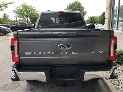 2024 Ford F-350 LARIAT