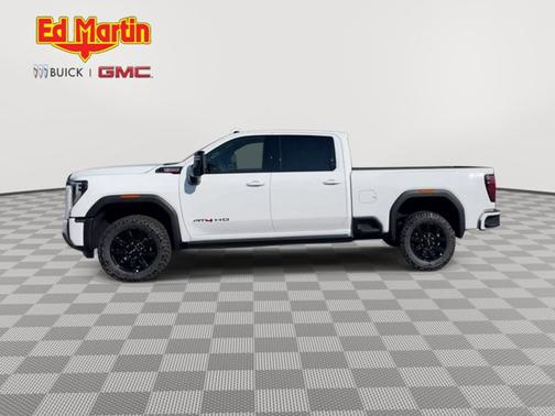 2025 GMC Sierra 2500 AT4