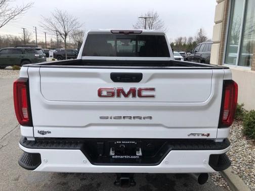 2023 GMC Sierra 3500 AT4