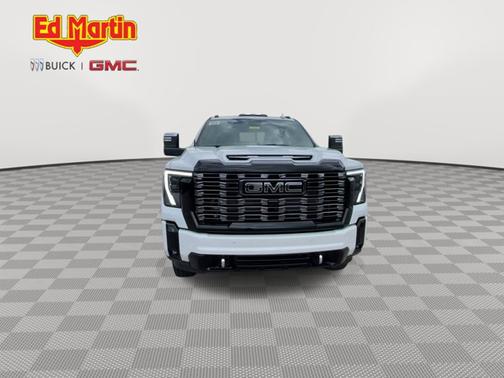 2025 GMC Sierra 3500 Denali
