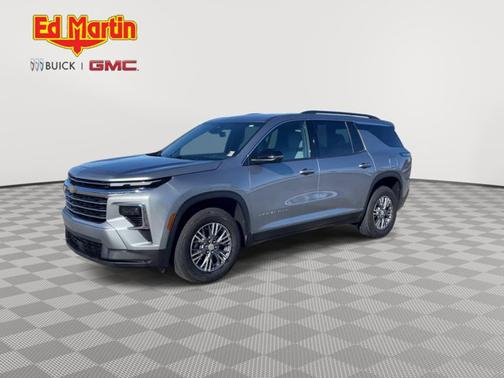 2025 Chevrolet Traverse AWD LT