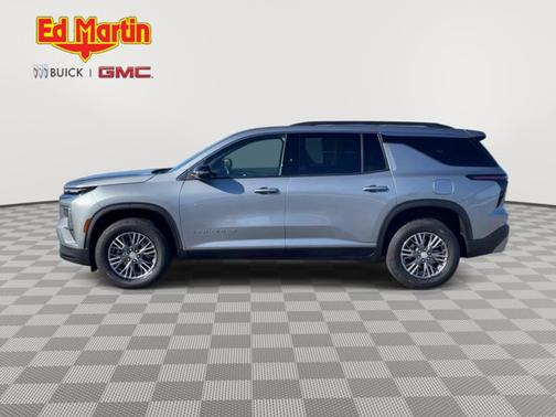 2025 Chevrolet Traverse AWD LT