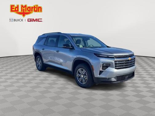 2025 Chevrolet Traverse AWD LT