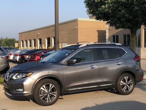 2017 Nissan Rogue SL