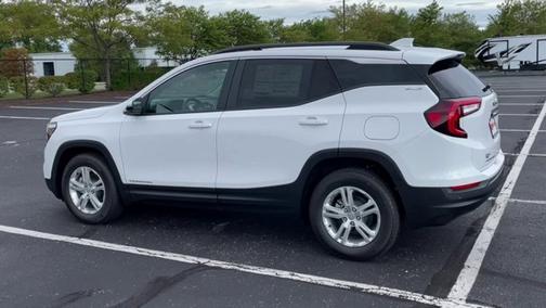 2022 GMC Terrain SLE