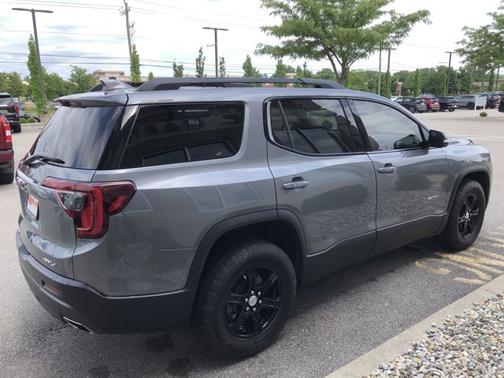 2021 GMC Acadia AT4