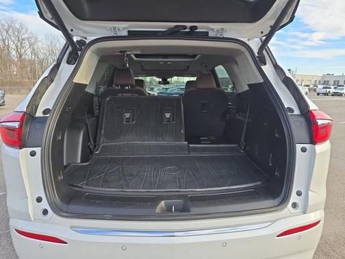 White Frost Tricoat 2021 Buick Enclave Avenir