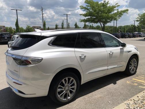 2023 Buick Enclave Avenir