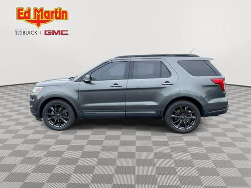 Magnetic 2019 Ford Explorer XLT