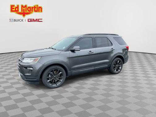 Magnetic 2019 Ford Explorer XLT
