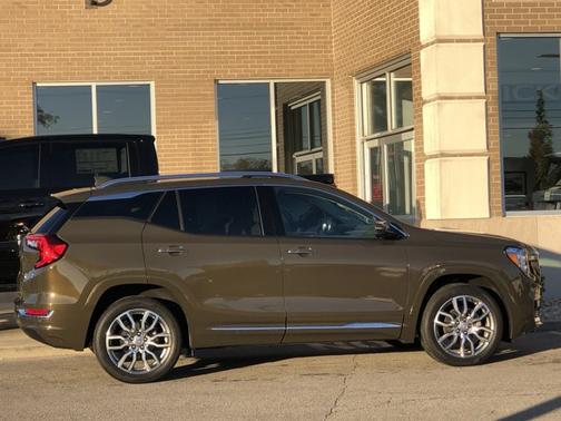 2023 GMC Terrain Denali