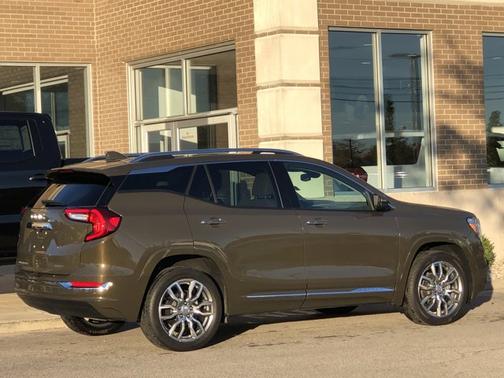 2023 GMC Terrain Denali