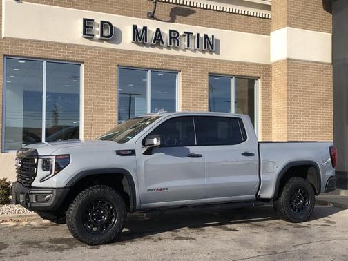 2024 GMC Sierra 1500 AT4X