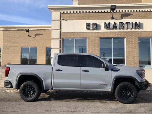 2024 GMC Sierra 1500 AT4X