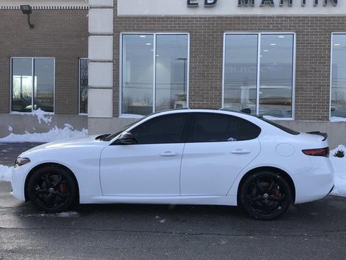2021 Alfa Romeo Giulia Ti