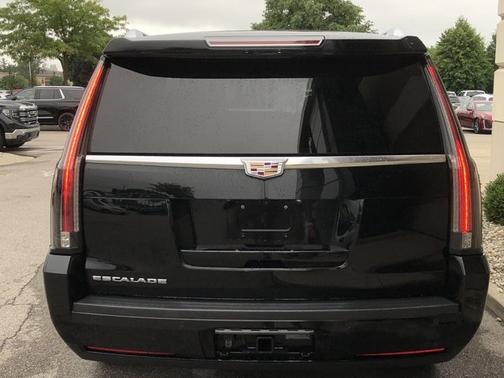 2018 Cadillac Escalade ESV Premium Luxury