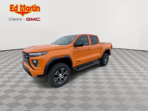 2025 GMC Canyon 4WD AT4
