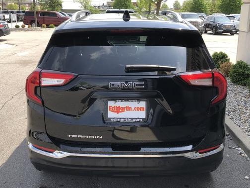 2022 GMC Terrain SLT