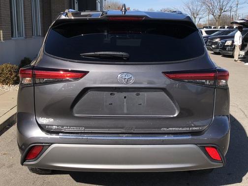 2021 Toyota Highlander Platinum