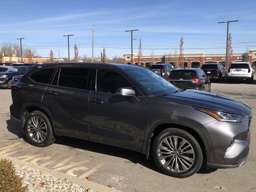 2021 Toyota Highlander Platinum