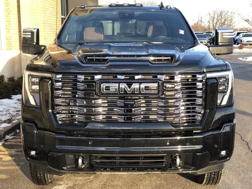 2025 GMC Sierra 3500 Denali