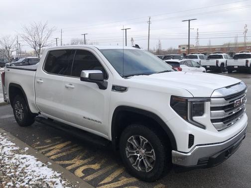 2026 GMC Sierra 1500 SLE