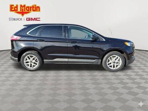 Black Metallic 2024 Ford Edge SEL