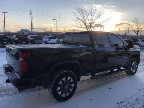 2024 Chevrolet Silverado 2500 Custom