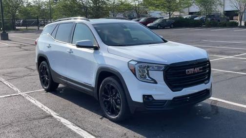 2022 GMC Terrain SLT