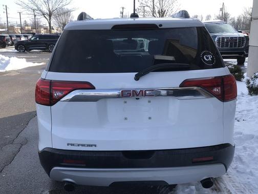 2019 GMC Acadia SLE-2