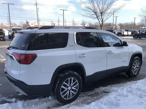 2019 GMC Acadia SLE-2