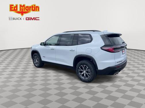2026 GMC Acadia AWD AT4