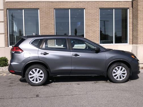2017 Nissan Rogue S