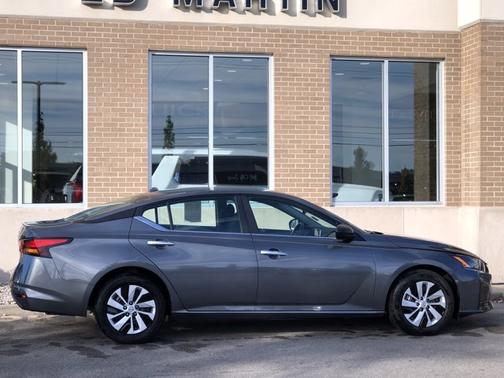 2025 Nissan Altima S
