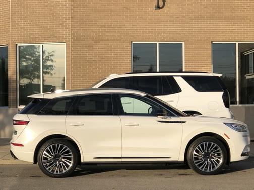 2022 Lincoln Corsair Grand Touring