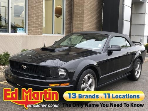 2006 Ford Mustang V6 Deluxe