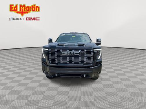 2025 GMC Sierra 3500 Denali