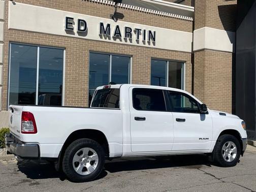 Bright White Clearcoat 2023 RAM 1500 Big Horn