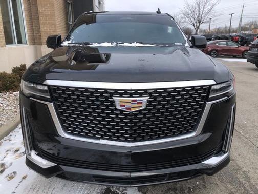 2022 Cadillac Escalade ESV Luxury
