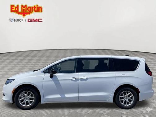 Bright White Clearcoat 2024 Chrysler Voyager LX