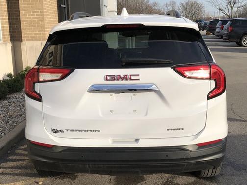 2022 GMC Terrain SLE