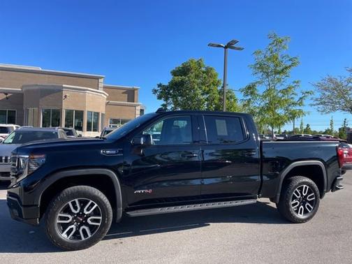 Onyx Black 2025 GMC Sierra 1500 AT4