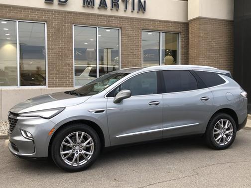 2024 Buick Enclave Essence