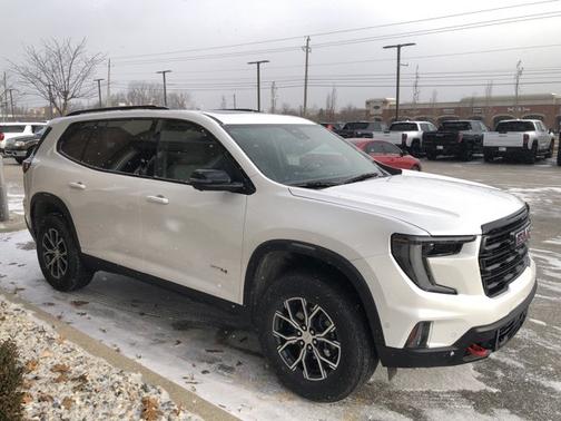 2024 GMC Acadia AWD AT4