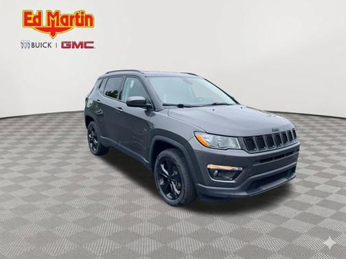 Granite Crystal Metallic Clearcoat 2018 Jeep Compass Altitude