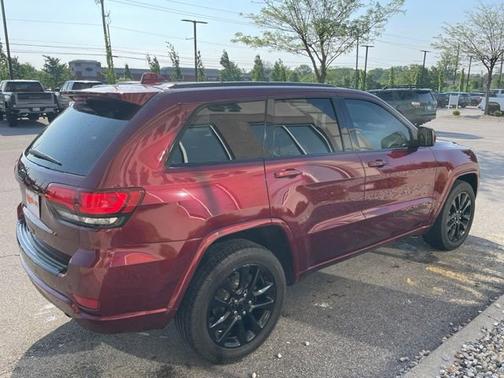 Velvet Red Pearlcoat 2018 Jeep Grand Cherokee Altitude