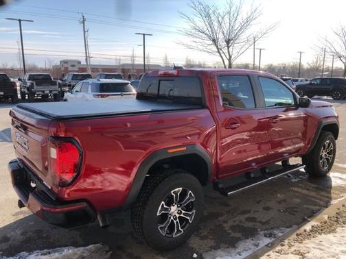 2023 GMC Canyon 4WD AT4