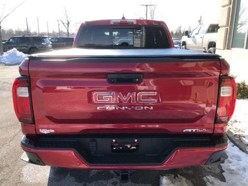 2023 GMC Canyon 4WD AT4